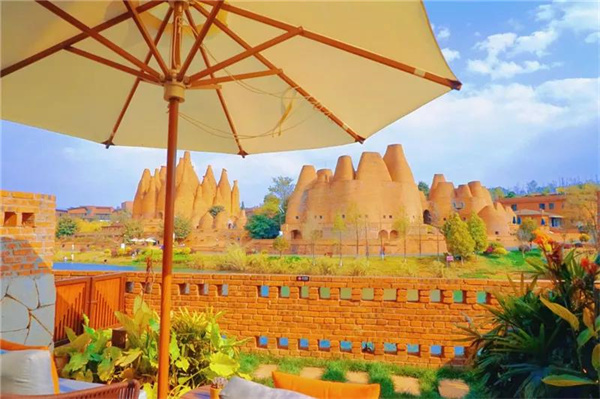 讓這份指南帶你住進彌勒風情里