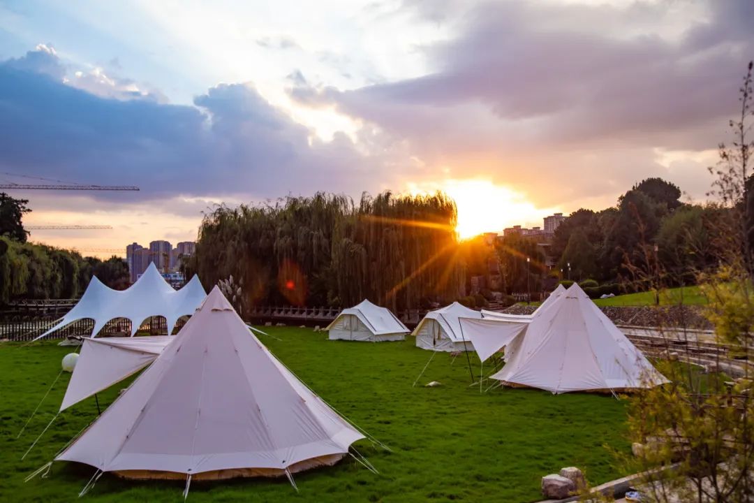 露營(yíng) 露營(yíng)